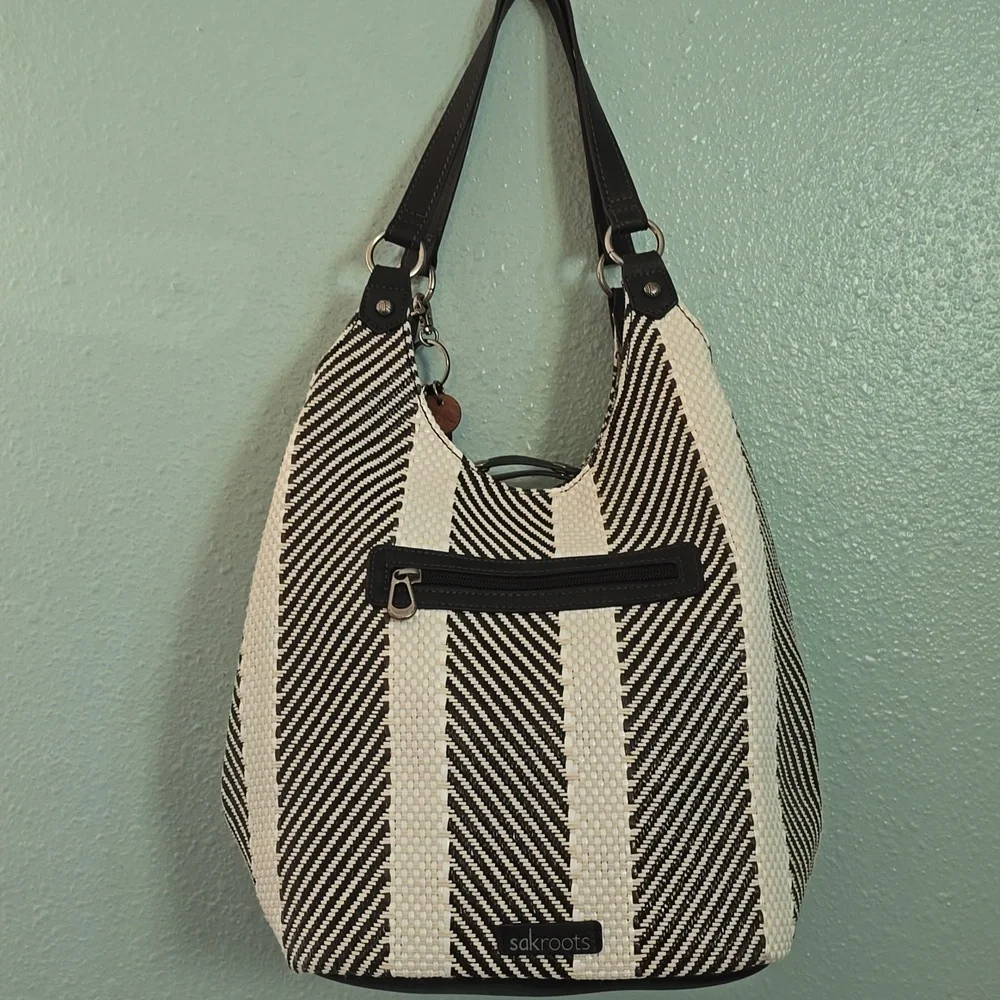 Wovens Straw Black and White Striped Spring Summer Sakroots Tote Bag - Picture 2 of 5